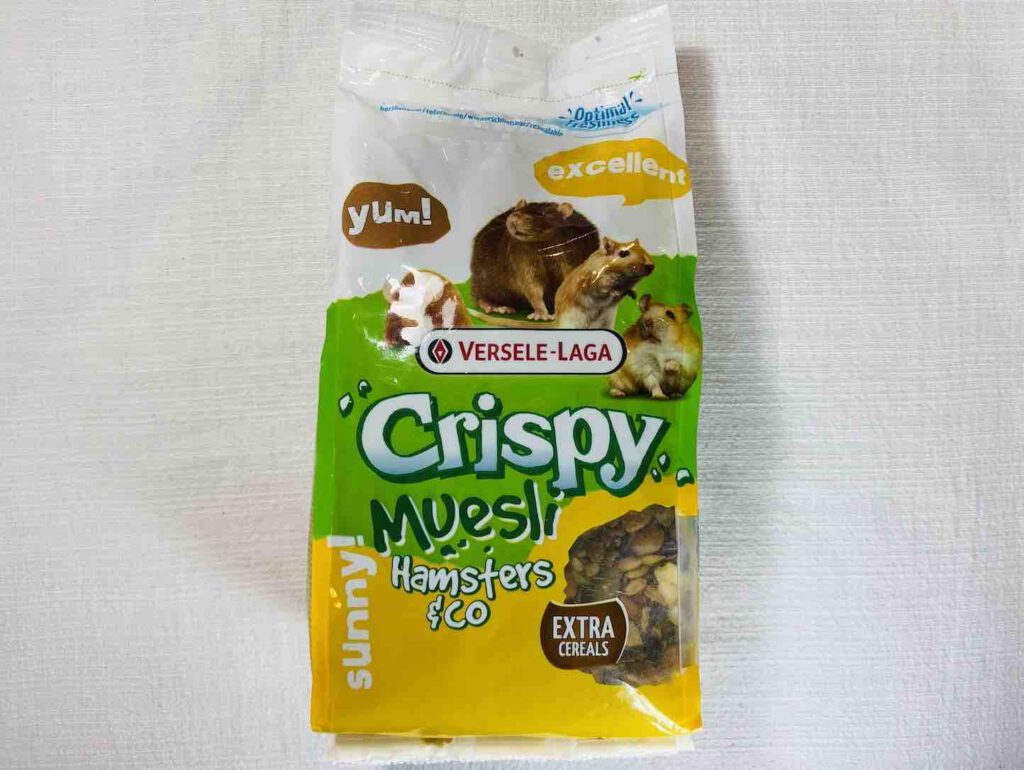 1. อาหารหนูแฮมเตอร์ ยี่ห้อ VERSELE-LAGA Crispy Muesli Hamsters & Co
