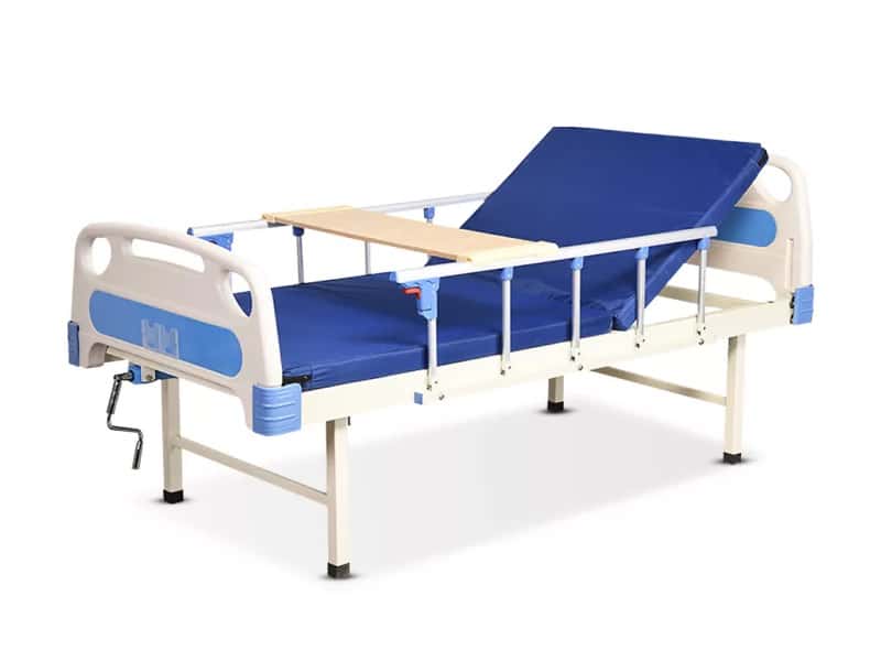 4. เตียงพยาบาล Takion รุ่นมีช่องสำหรับขับถ่าย